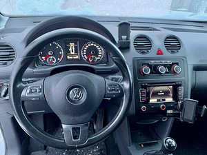 2013 Volkswagen Caddy 2.0TDI [4x4 ] (6 foto / 8)