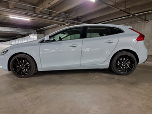 Volvo V40, 2.0 140kW (3 foto / 6)