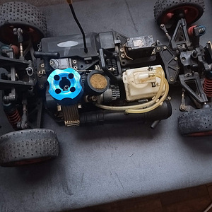 JAMARA Naxos GP 2,4 GHz 1\10 Nitro RTR (2 foto / 5)