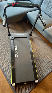 Беговая дорожка Zipro Jogger (3 фото из 4)