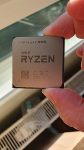 AMD Ryzen 7 3800x (1 фото из 3)