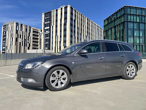 OPEL INSIGNIA SPORTS TOURER SW (2 foto / 12)