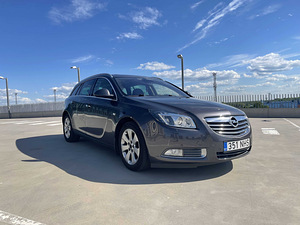 Opel insignia (6 фото из 11)