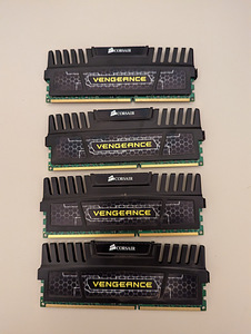 Corsair vengeance Ddr3 8gb. Saadaval 8x8gb = 64gb (1 foto / 2)