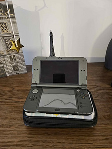 New Nintendo 3ds xl Metalic black + pokemon ümbris