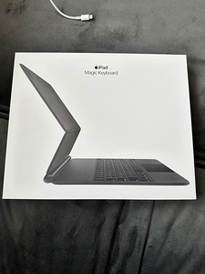 Apple iPad Magic Keyboard Russian RUS RU (1 foto / 3)