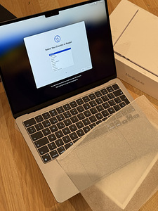 Uus! MacBook Air 13.6 M2 256GB (6 foto / 9)