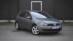 Volkswagen Golf (1 foto / 15)