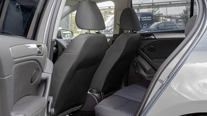 Volkswagen Golf (10 foto / 15)