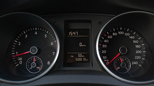 Volkswagen Golf (14 foto / 15)