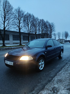 Volkswagen Passat (1 foto / 5)