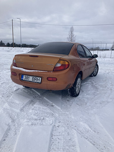 Крайслер Неон (2 фото из 4)