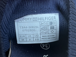 Tossud Tommy Hilfige (5 foto / 5)