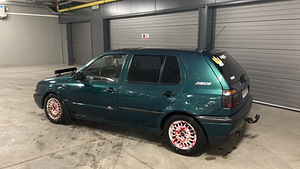 Vw Golf 3gt (2 foto / 9)