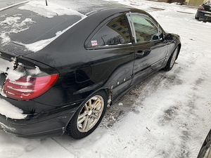Mercedes w203 (3 foto / 4)