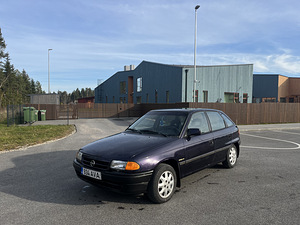 Opel Astra F (1 foto / 10)