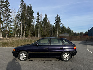 Opel Astra F (6 foto / 10)