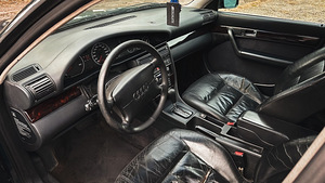 Audi a6C4 (7 foto / 12)