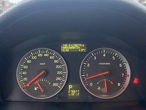 Volvo S40 (6 фото из 7)