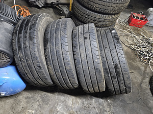 225/75R16c Continental (1 foto / 4)