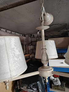 Laelamp koos pirnidega (2 foto / 2)
