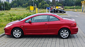 Литые диски Peugeot с хорошими летними шинами 205/55/R16 (4 фото из 5)