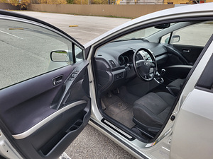 Toyota Corolla Verso 2.2 100kW manuaal (5 foto / 14)