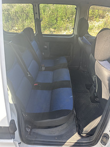 Peugeot Partner (6 фото из 7)