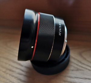 Sony E Mount 24mm f2.8 lens by Samyang (1 foto / 4)
