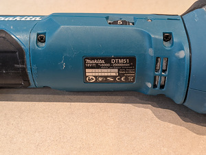 Makita DTM51Z, 18 V (2 foto / 2)