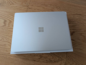 Microsoft Surface Laptop 7 15" Touchscreen | Snapdragon X (4 foto / 9)