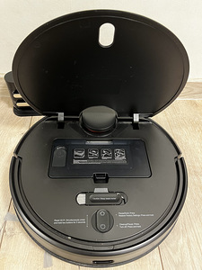Пылесос Xiaomi Mi Robot Vacuum Mop Pro (3 фото из 3)