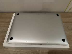Apple MacBook AIR M1 Silver (3 foto / 6)