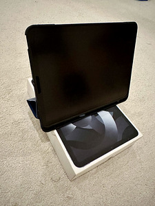 Apple iPad Air M1(2022, 5gen), 10,9", 64 GB, WiFi + LTE (3 foto / 5)