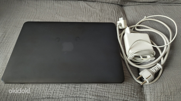 Apple MacBook Pro 13 начало 2015 (фото #6)