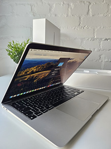 MacBook Air M1, 13-inch (3 foto / 7)