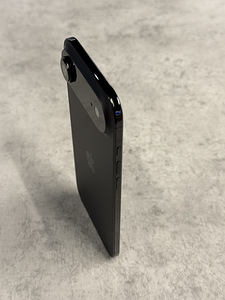 iPhone 17 Air (4 foto / 4)