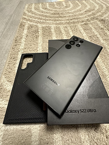Samsung Galaxy S22 ultra 8/128gb (1 foto / 2)
