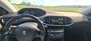 Peugeot 308 (9 фото из 9)