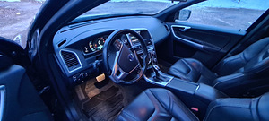 Volvo XC60 R Design 158KW (9 foto / 14)