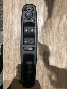 Renault Grand Scenic 3 elektriline aknajuhtseade (4 foto / 4)