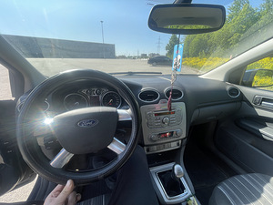 Ford Focus 1.6 80kw tdi. Manual. (4 foto / 9)