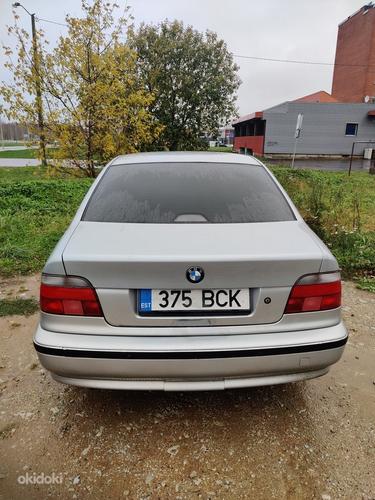 BMW 520i (фото #4)