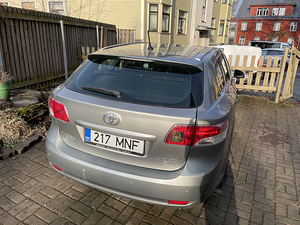 Toyota Avensis 2010a 2.0 112kW bensiin automaat (4 foto / 6)