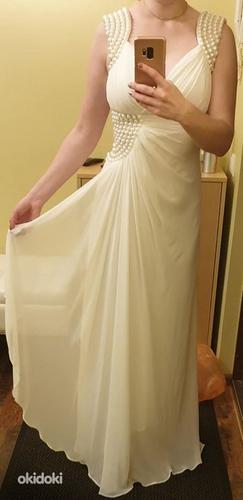 Длинное белое платье (фото #2)