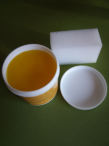 Palsam Goldenmix 260ml, nahast esemetele (3 foto / 5)