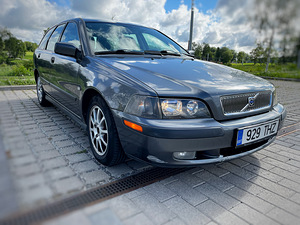 Volvo v40 1.9 tdi 85кВт. мануал (2 фото из 15)