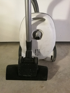 Пылесос Electrolux Classic Silence (3 фото из 3)