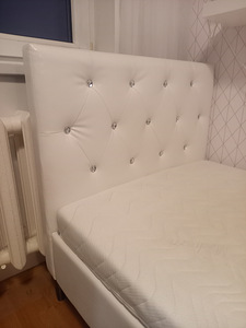 Voodi noorukile (3 foto / 5)