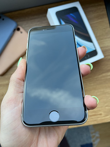 iPhone SE 2020 64GB WHITE + Komplekt (3 foto / 7)
